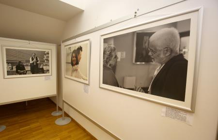 RAZSTAVA FOTOGRAFIJ JANEZA BOGATAJA 02 FOTO LJUBO VUKELIČ